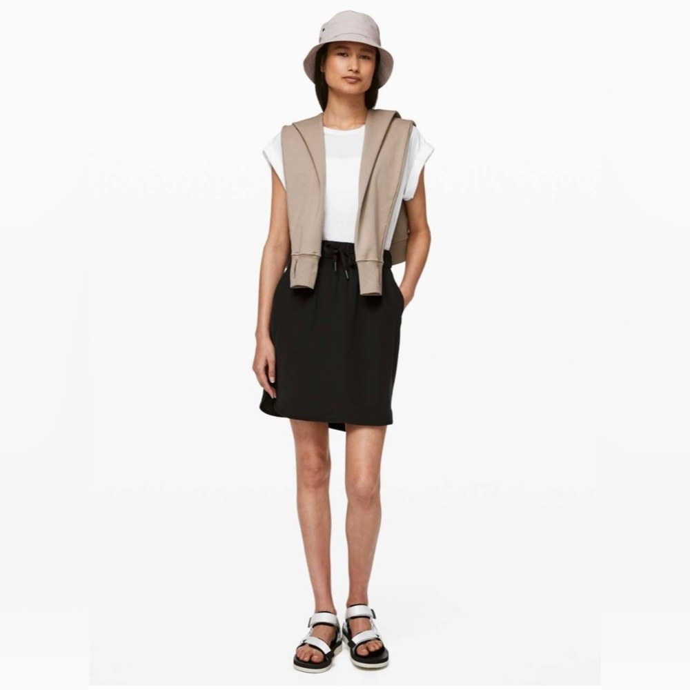 Lululemon Black On The Fly Skirt Size 12
